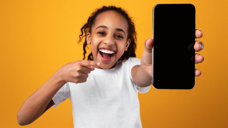 Het selecteren van een geschikte smartphone voor kinderen